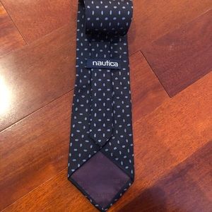 Men’s Nautica 100% silk tie